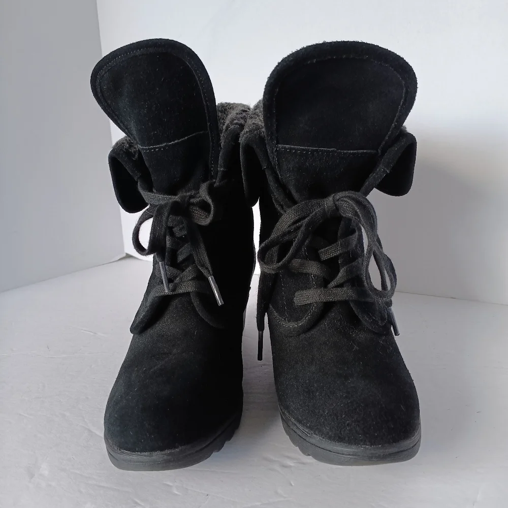 🖤 White Mountain Black Suede Leather Wedge Heels Ankle Boots Wool Laces 6.5